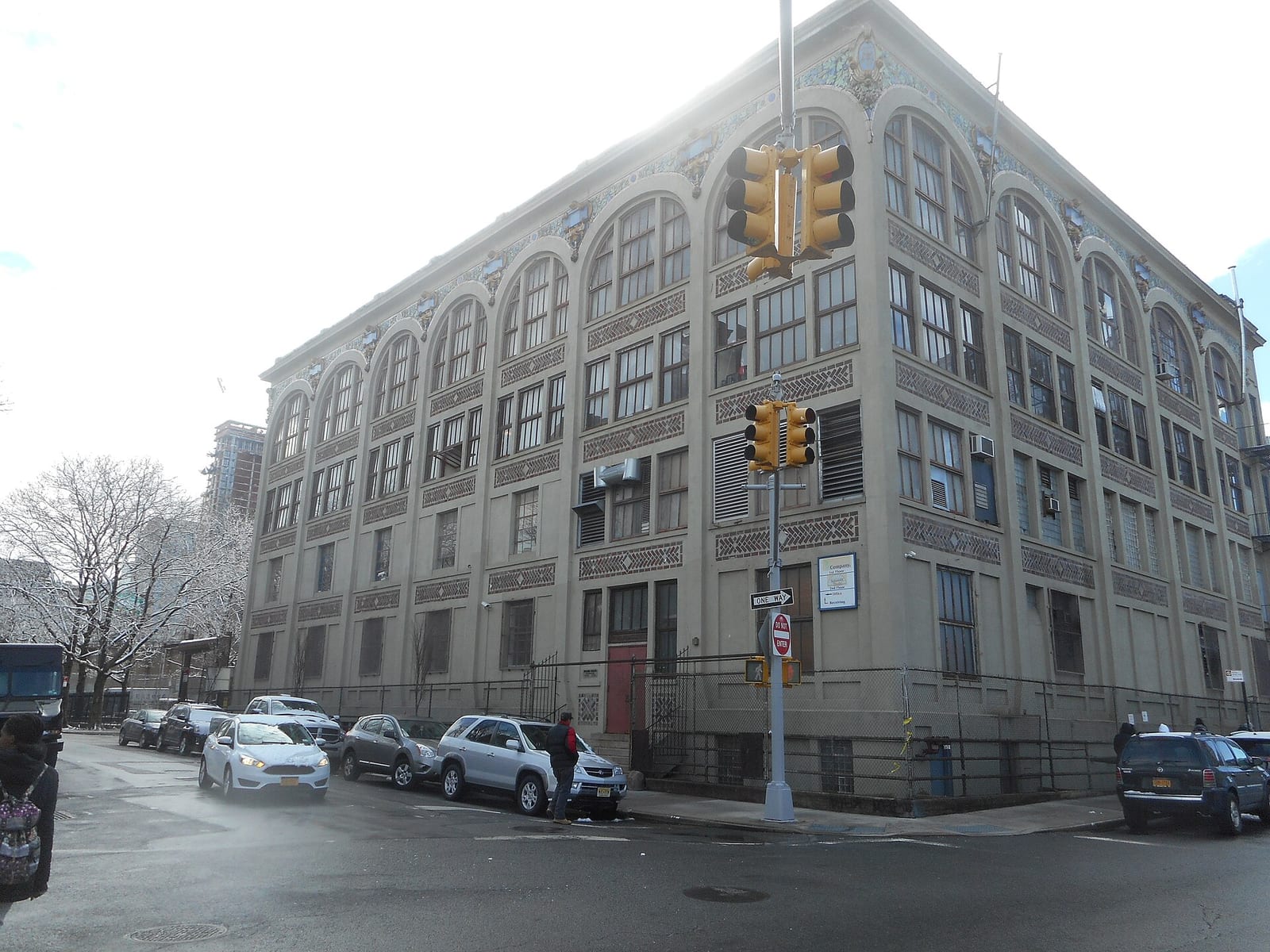 NYC Gets Two More Years on Class-Size Law, Plus UFT Pay Bumps